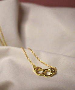 Alternative view of Gargantilla de Esposas