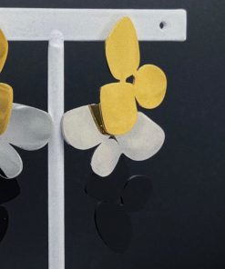 Alternative view of Flor Triple